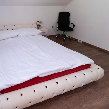 Hisa Pod Veliko Planino Casa de Férias *