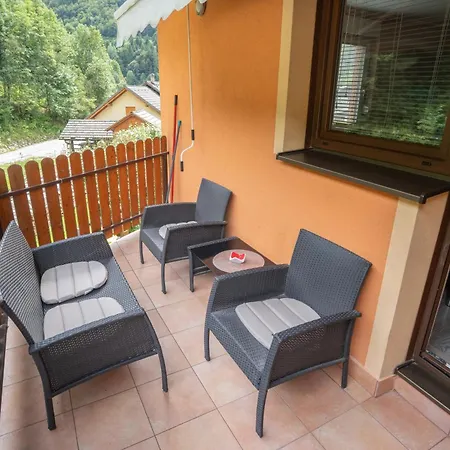 Hisa Pod Veliko Planino Nyaraló Stahovica